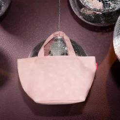 shopper M